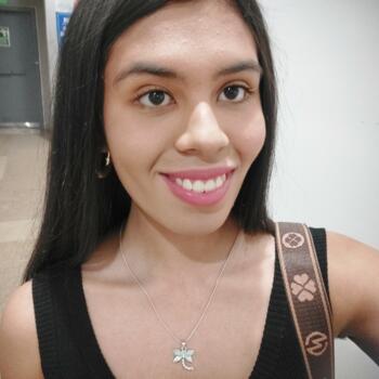 Babysitter in Floridablanca: María Jose
