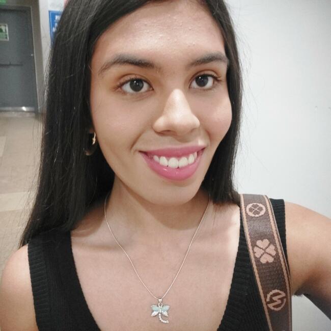 Babysitter in Floridablanca: María Jose