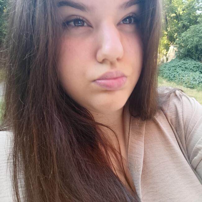 Babysitter in Galati: Giulia