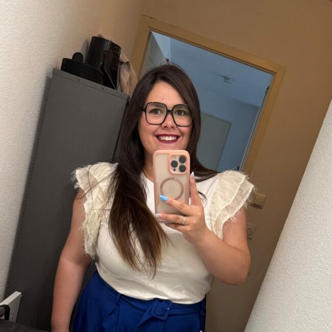 Babysitter in Viry: Serena