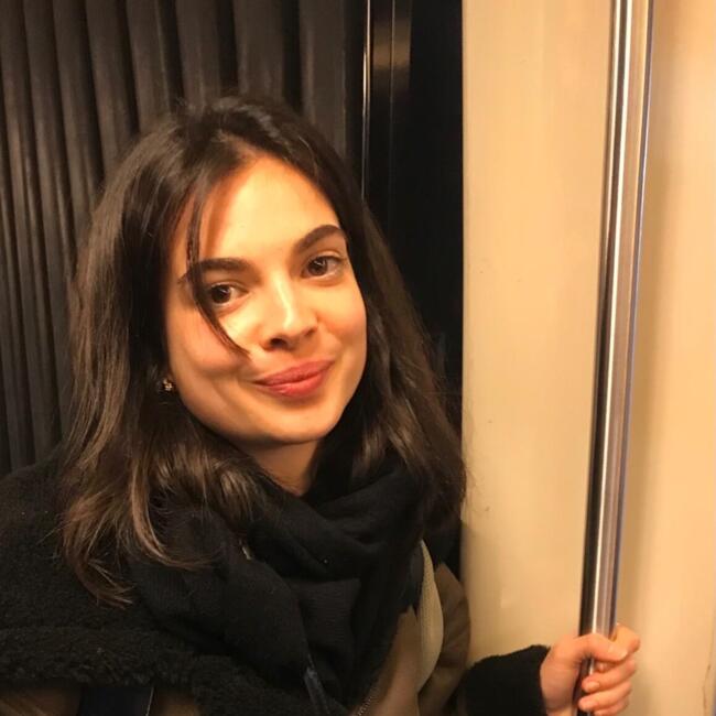 Babysitter in Montreuil: Marine