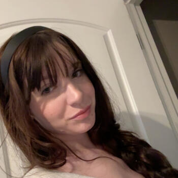 Babysitter in Redding: Hailey