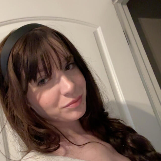 Babysitter in Redding: Hailey