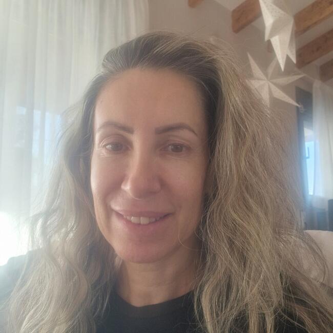 Δουλειά για babysitter στην περιοχή Λευκάδα: Νανσυ