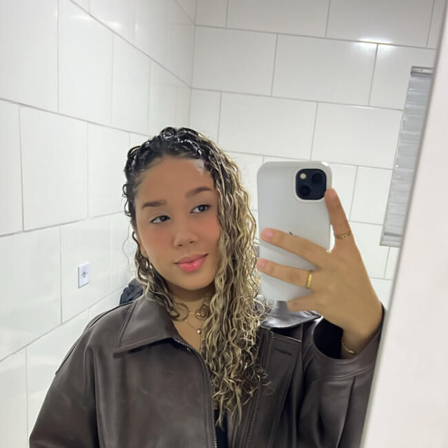 Babá em São Vicente: Kassiane