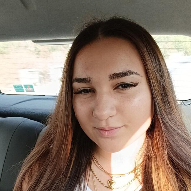 Babysitter in Istres: Eva