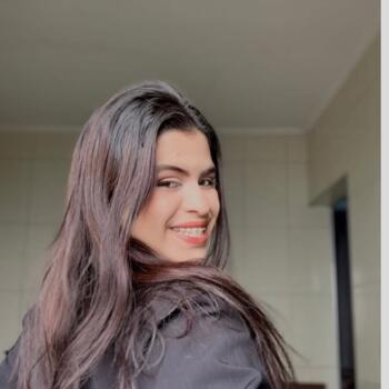 Babysitter in Santo André: Karen