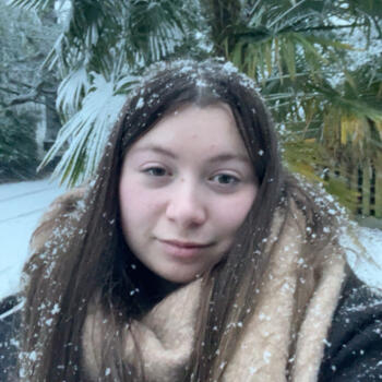 Babysitter in Langon (Bretagne): Ambre