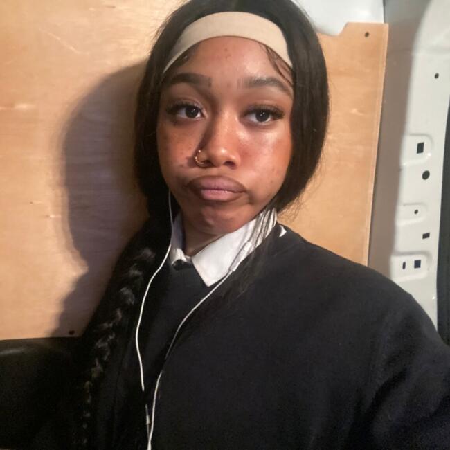Babysitter in Northwood: Akelia