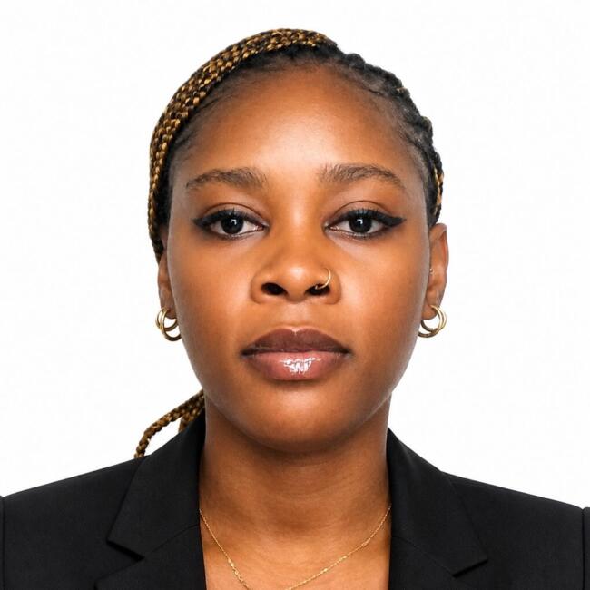 Baby-sitter à Longjumeau: SAMIRA