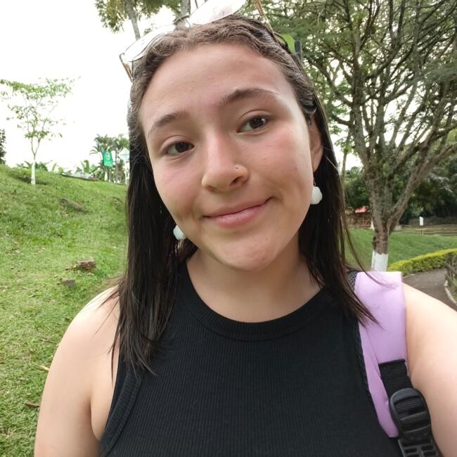 Niñera en Dos Quebradas: Camila