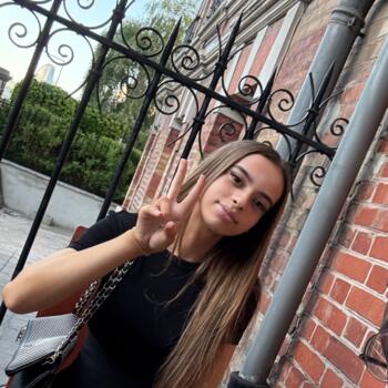 Babysitter in Suresnes: Léna