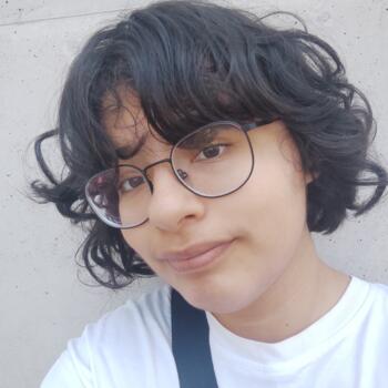 Babysitter in Esplugues de Llobregat: Ainhoa Velez Zambrano