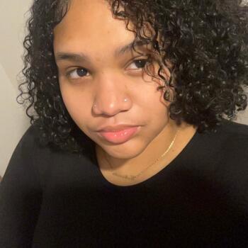 Babysitter in Troyes: Julyane