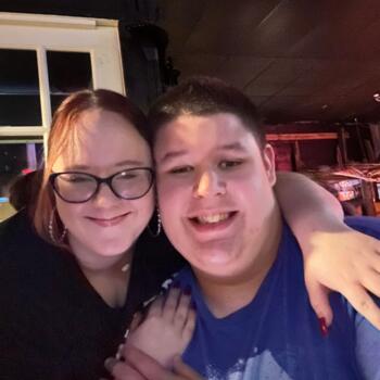 Babysitter in Tyler: Lily