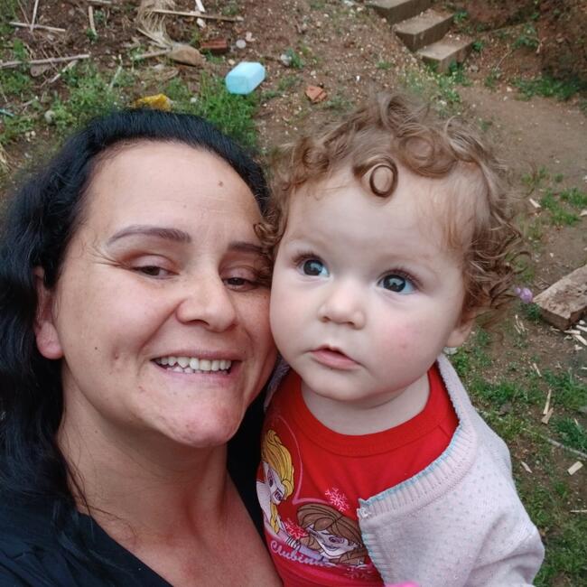 Babysitter in Itaperuçu: Rosicleia