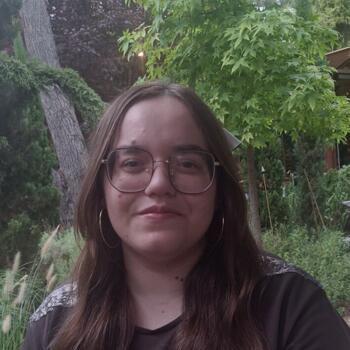 Babysitter in Agía Paraskeví (Αττική): Ελπίδα