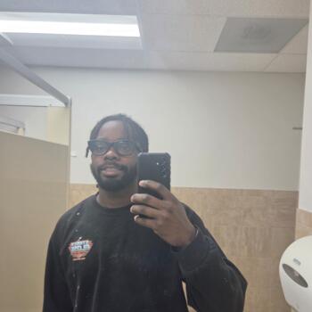 Babysitting job in Middle River (Maryland): babysitting job Erik