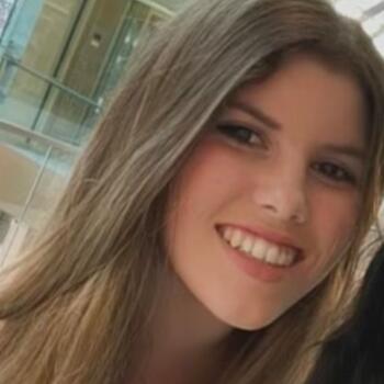 Babysitter in Essex (Maryland): Mackenzie