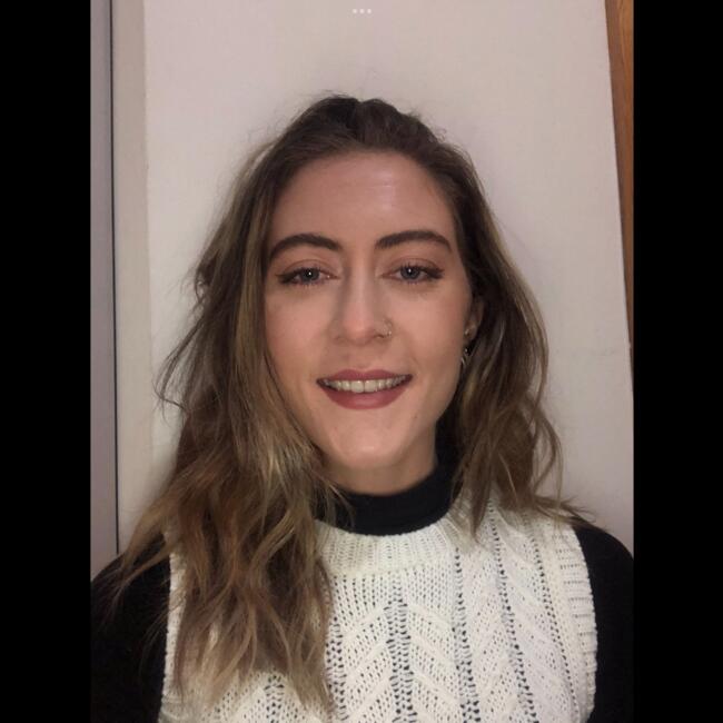 Babysitter in Galway: Hannah