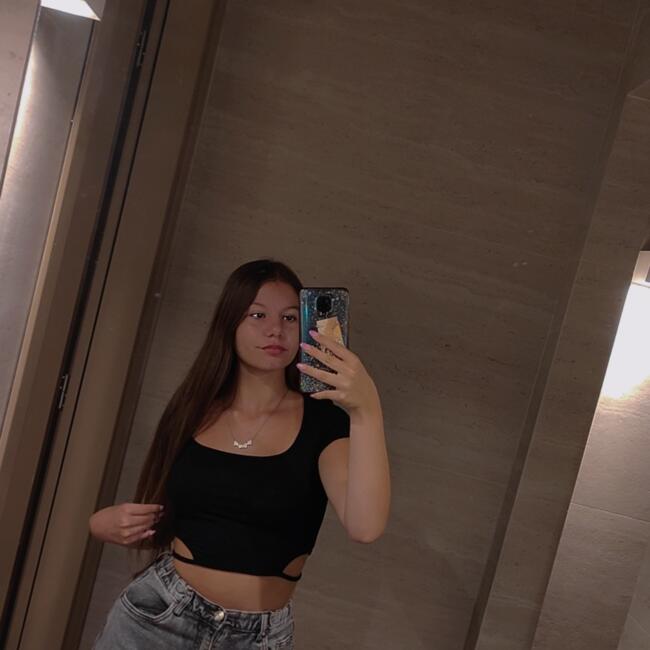 Babysitter στην περιοχή Λάρισα: Χριστίνα