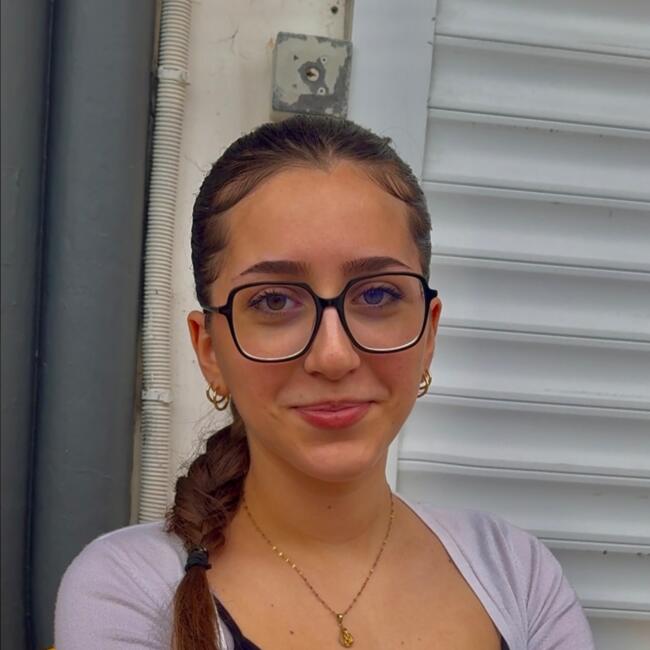 Babysitter in Châtellerault: Lauriane