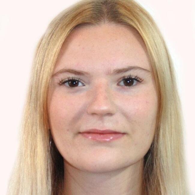 Babysitter in Cadiz: Carla