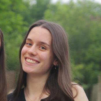 Babysitter in Bergen: Lola