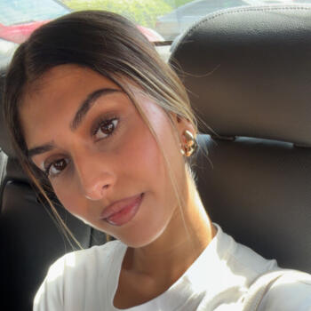 Babysitter Peterborough: Aleena