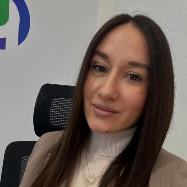 Bebisiterka u Borča: Julijana