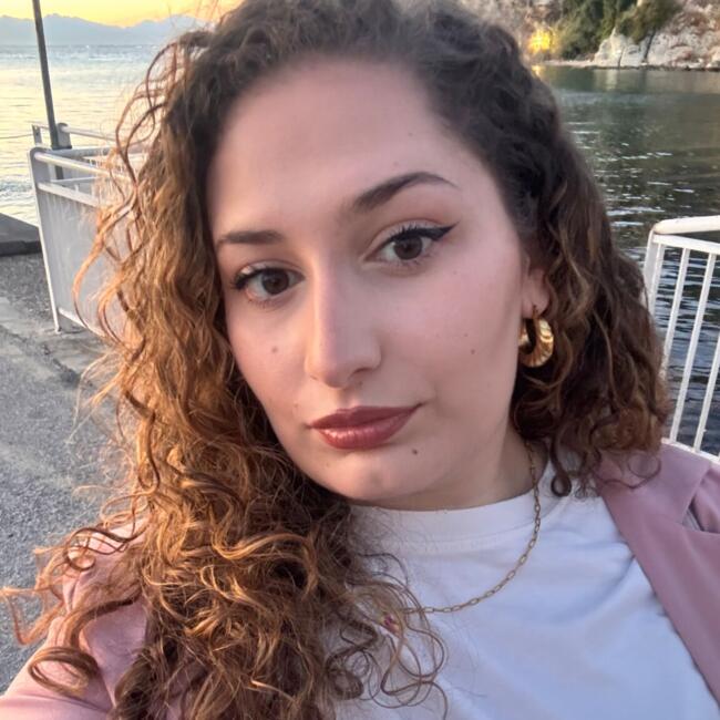 Babysitter a Orta di Atella: Maria