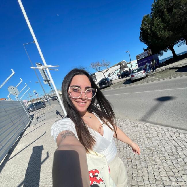 Babysitter in Setúbal: Gabriela