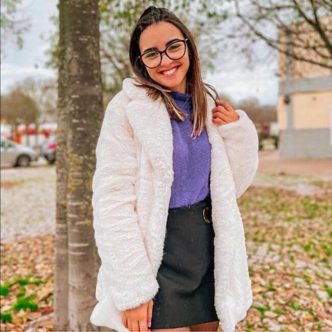 Babysitter in Setúbal: Ana Carolina