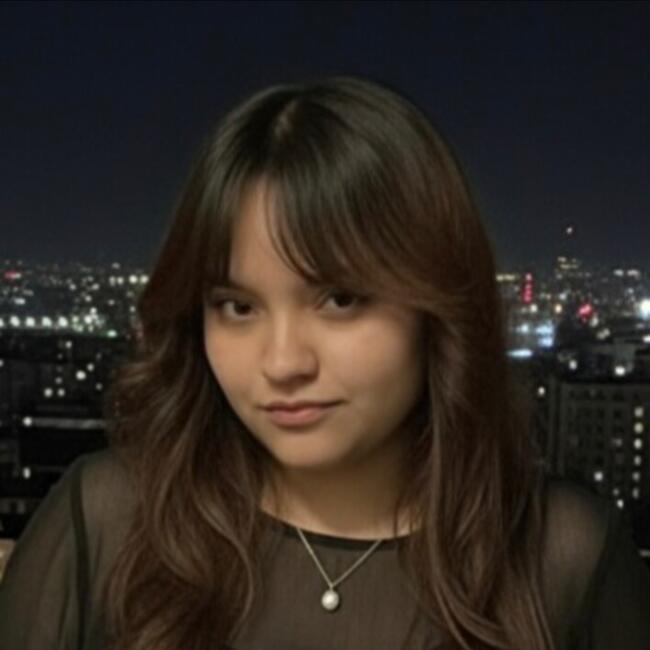 Babysitter in Moche: Mila