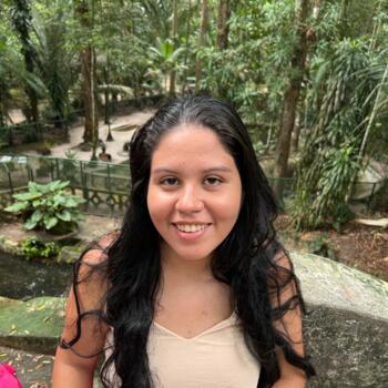 Babysitter Campo Grande: Isabella