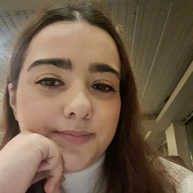 Babysitter em Esposende: Lara