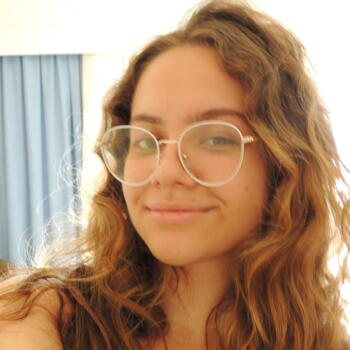 Babysitter Brasília: Marina Almeida