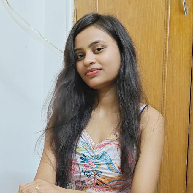 नई दिल्ली में बेबीसिटर: Divya