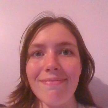 Babysitter in Nelson: Torie