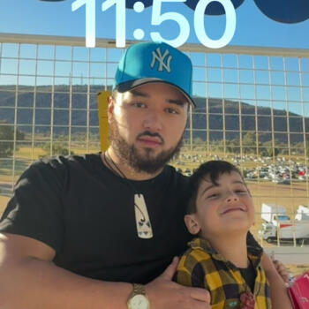 Babysitting job in Alice Springs: babysitting job Bronz