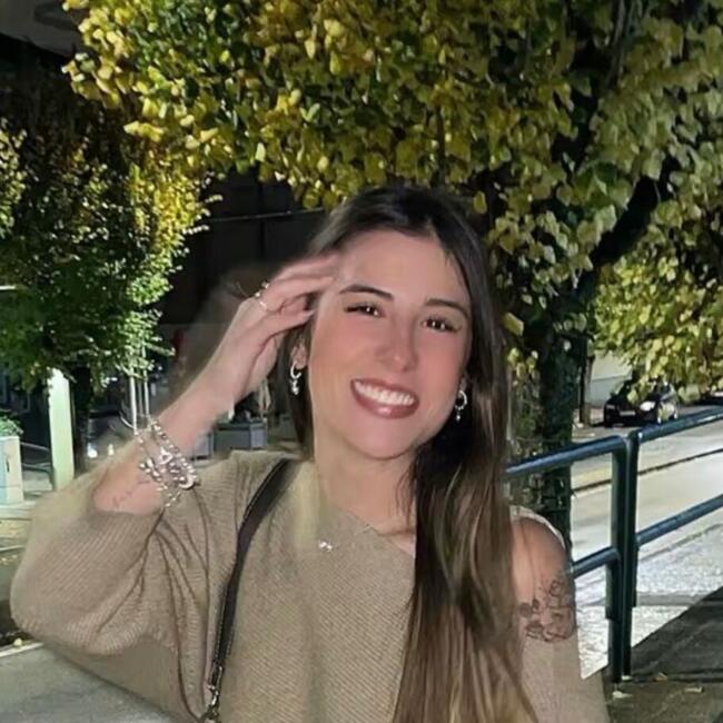 Babysitter em Coimbra: Diana