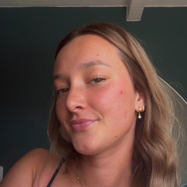 Babysitter in Saint-Médard-d'Aunis: Capucine