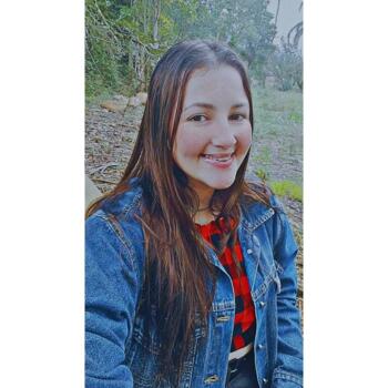 Babá em Joinville: Camila