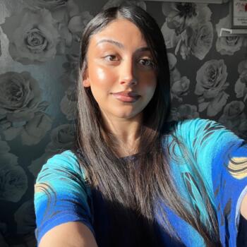 Babysitter in Birmingham: Haajirah