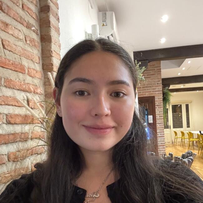 Babysitter in Segovia: Sonia