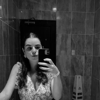 Babysitter in Saint-Pée-sur-Nivelle: Lou-Anne