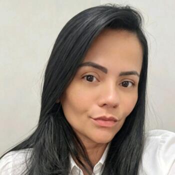 Babá em Brasília: Suelen