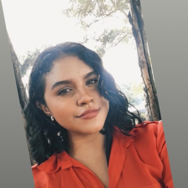 Babysitter in Maracanaú: Bruna