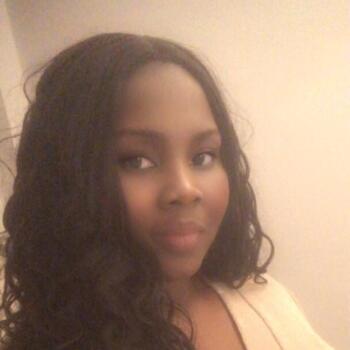 Babysitter in Cairo: Busayo