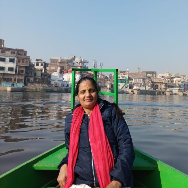 दिल्ली में बेबीसिटर: Archana